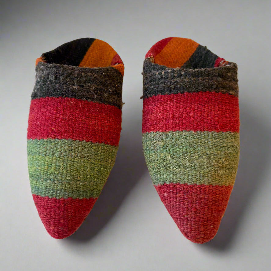 Kilim Pointed-Toe Slipper