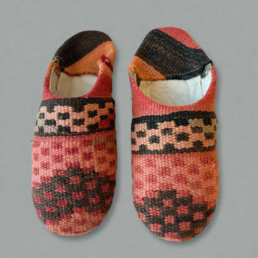 Kilim Round-Toe Slipper